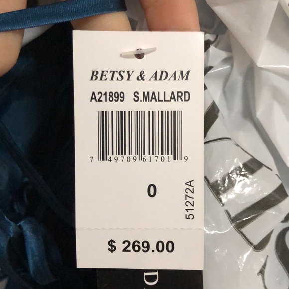 Prom Dress new with tags - Picture 3 of 3